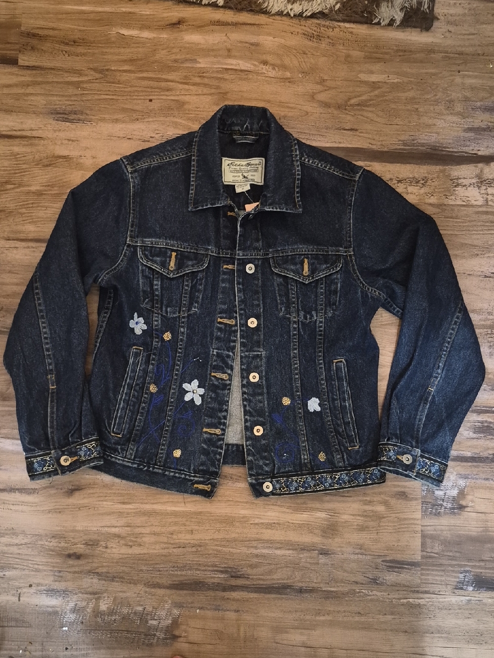 NWT Eddie Bauer Limited Edition Dark Wash  Jean Jacket With Embroidery. Womens M